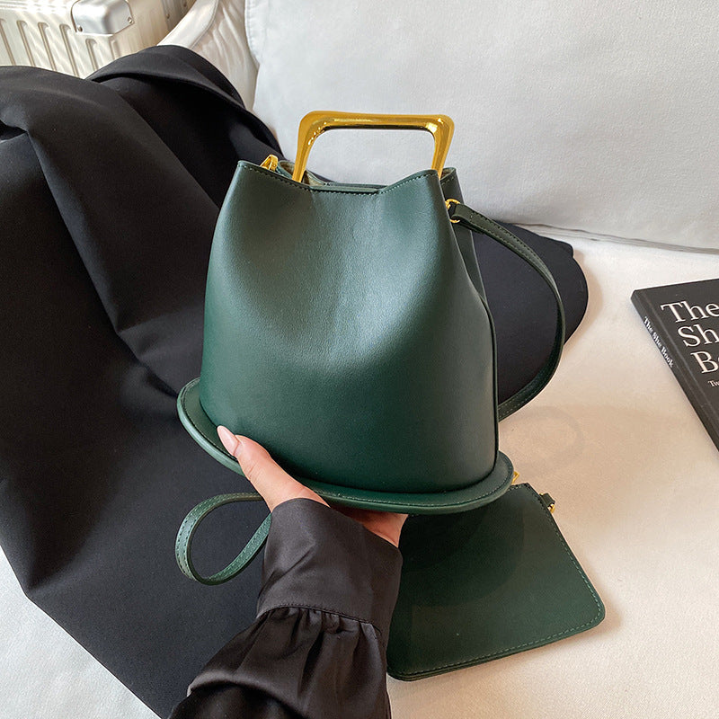Large-capacity Fashionable Tote Bucket Bag