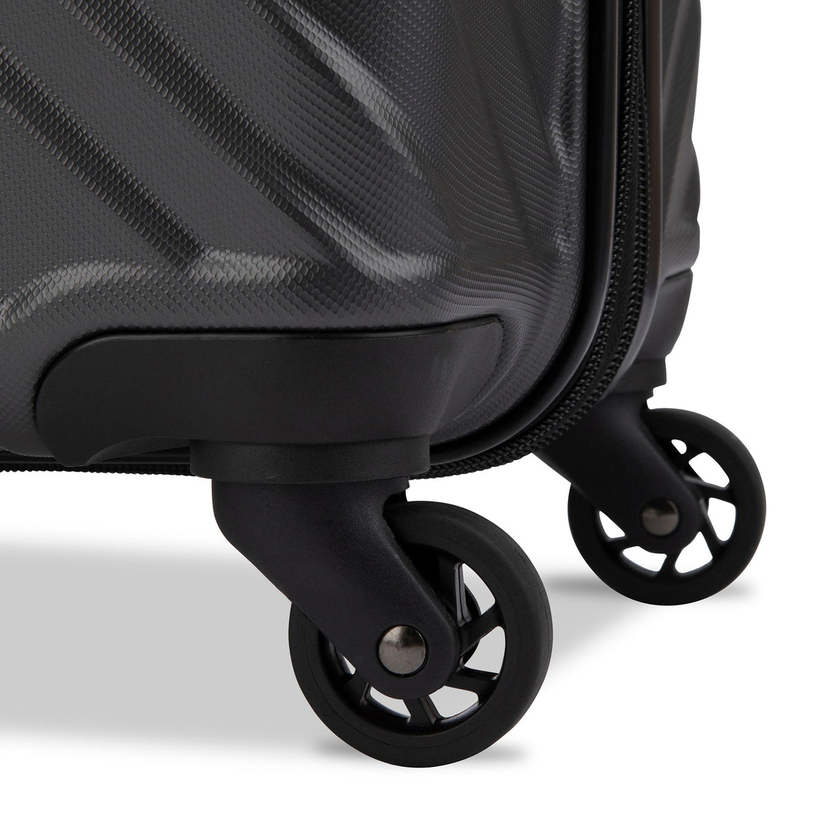 MOD Hardside 24" Luggage