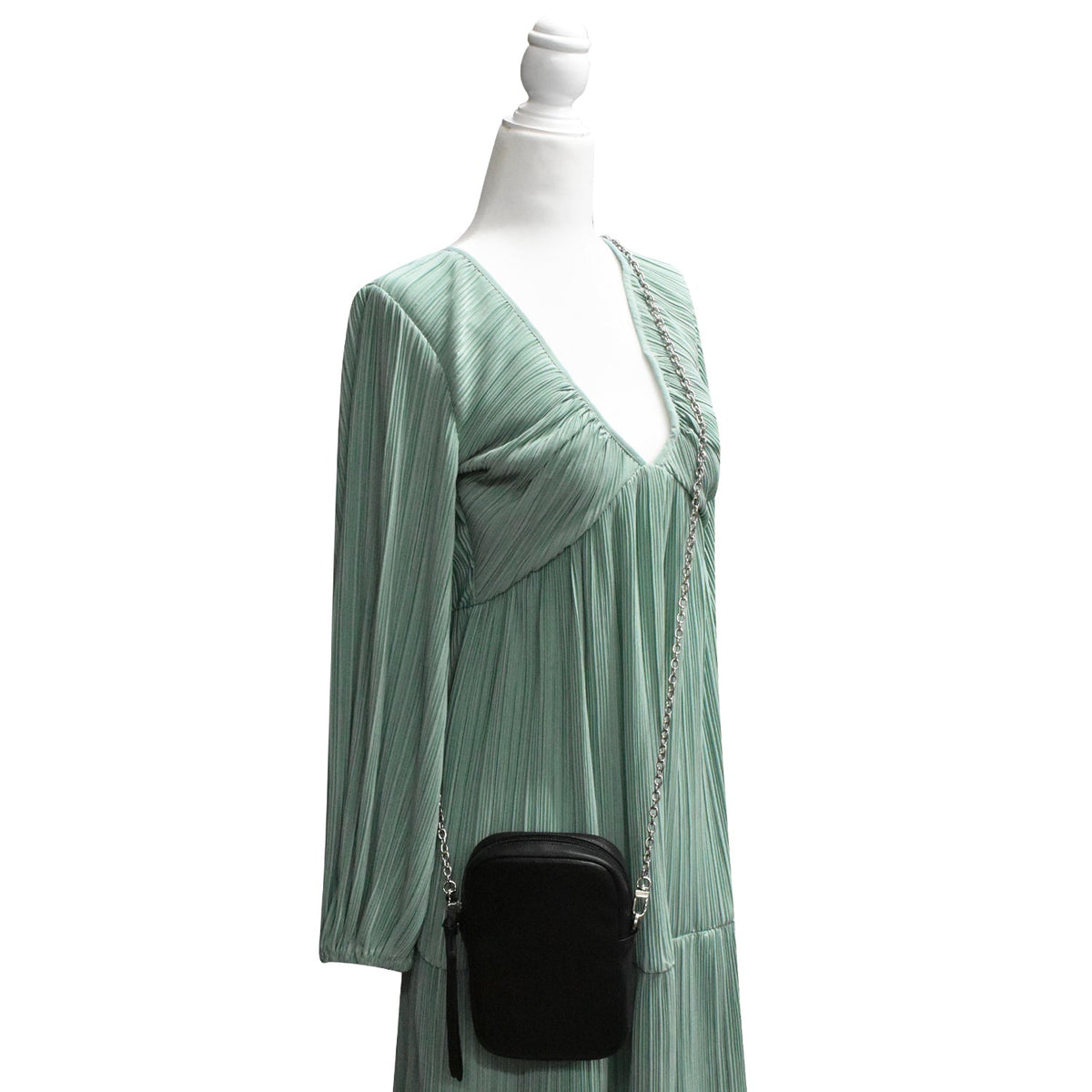 6066 POCKET PHONE BAG ON CHAIN