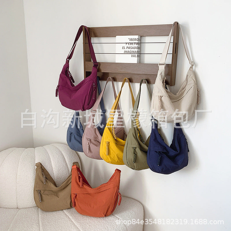 Fashion Cloth Bag Shoulder Bag Female Student 2025 New Casual Tote Bag Large Capacity Class Travel Dumpling Bag - image 1