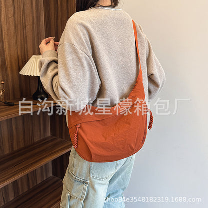 Fashion Cloth Bag Shoulder Bag Female Student 2025 New Casual Tote Bag Large Capacity Class Travel Dumpling Bag - image 4
