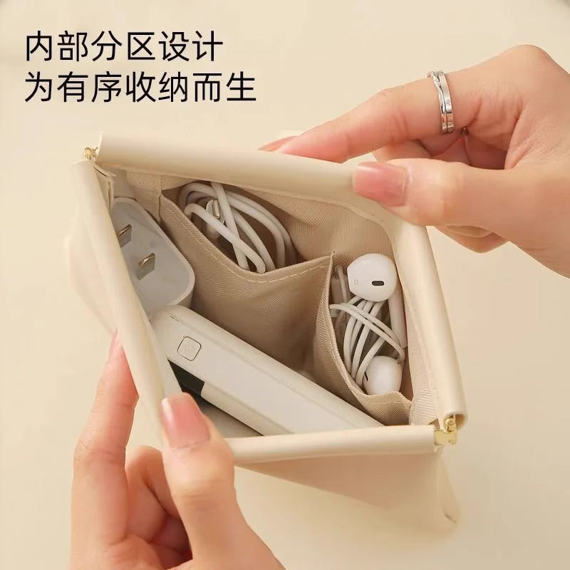 Data cable storage bag portable bag travel protection mobile phone charger charging treasure U disk mini wired earphone bag - image 2