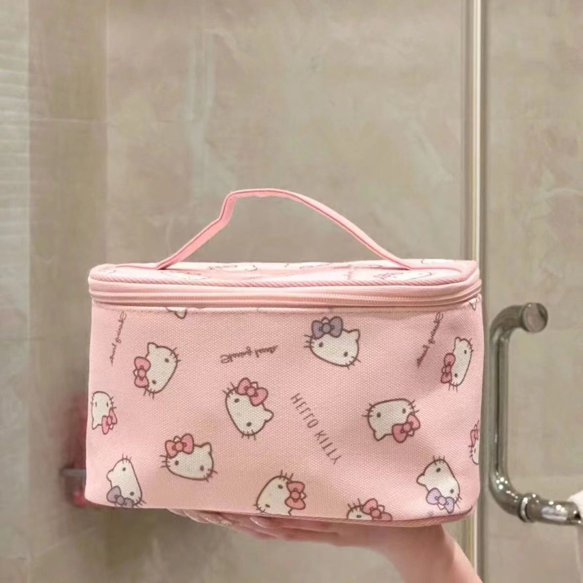New Cute Large-Capacity Portable Storage Bag, Handbag, Travel Toiletry Bag, Three-Dimensional Bag for Women - image 4