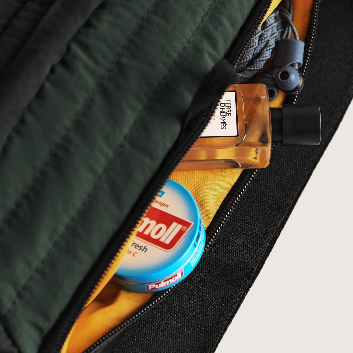 (FREE GIFT) Paz 2.5L Belt Bag