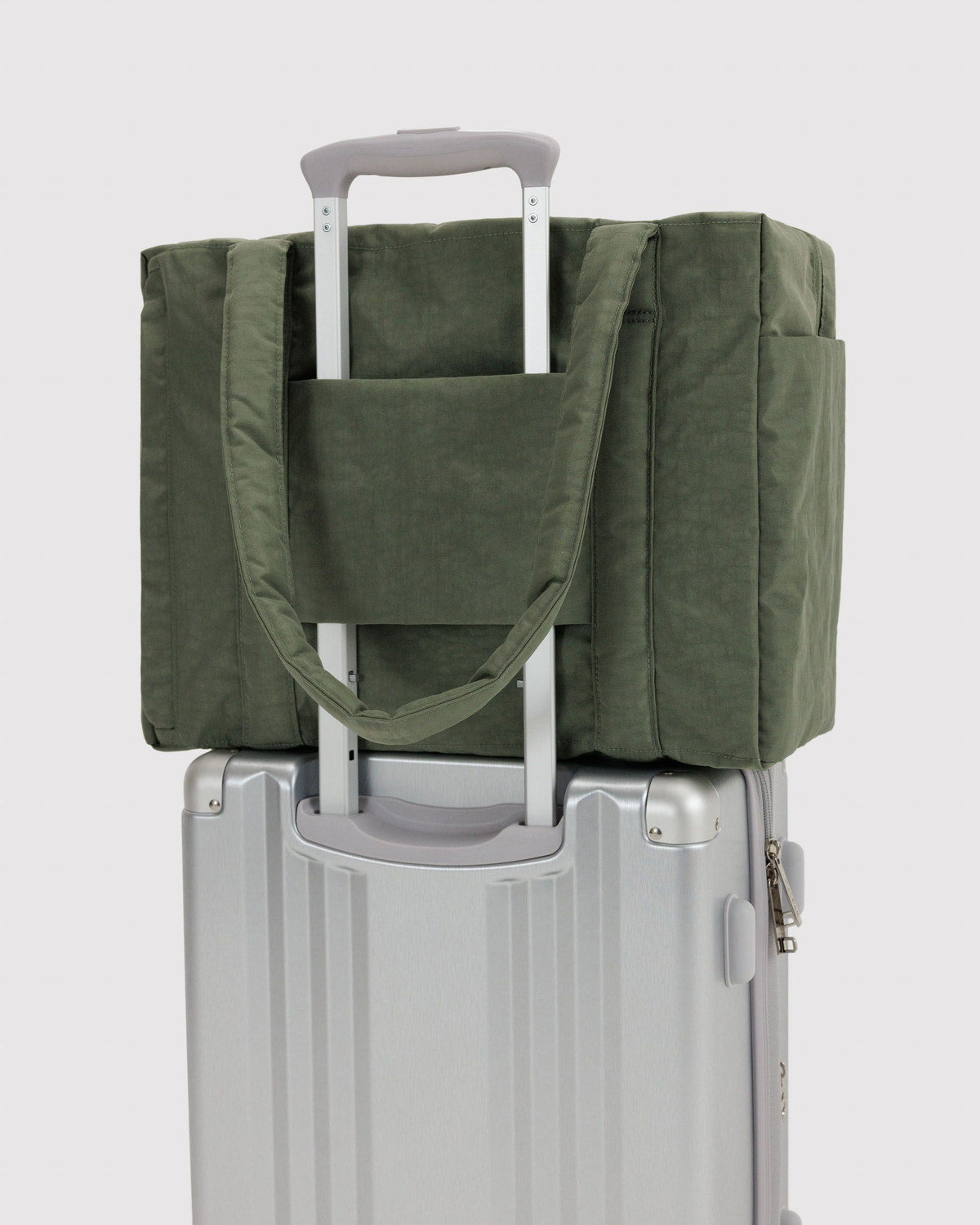 Small Cloud Carry-On