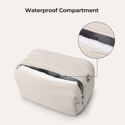 (FREE GIFT) On-road Toiletry Bag