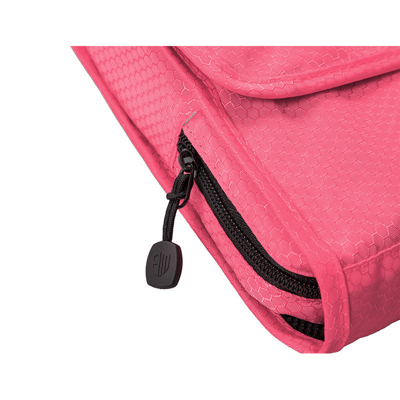 BAGSMART Waterproof Travel Toiletry Bag With Hanger